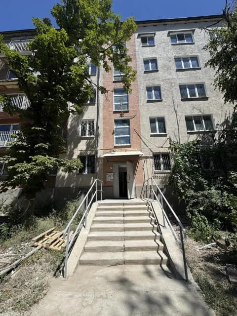 Продается 2 комн.кв 48 м2 этаж 4/5