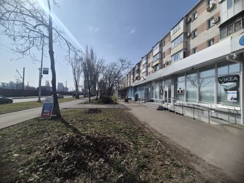 Коммерческое помещение для вашего бизнеса на 1й линии!