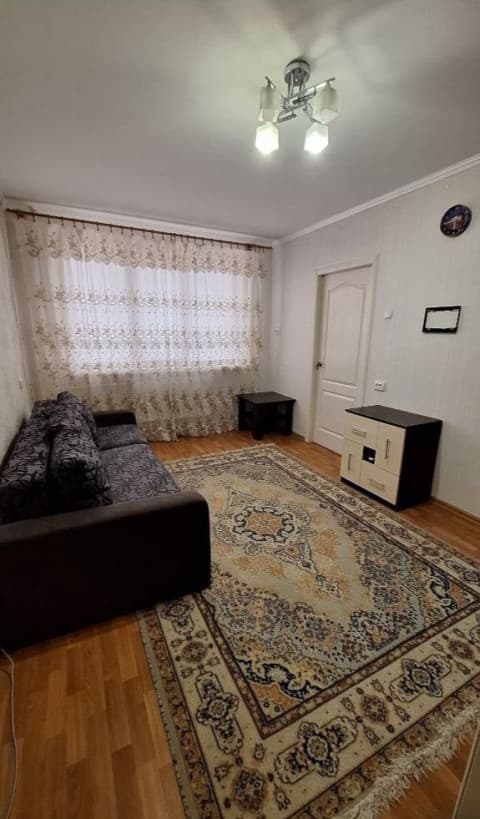 Продается 3к квартира, ул. Зелинского