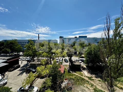 Продается 3-комнатная квартира в Центральном районе